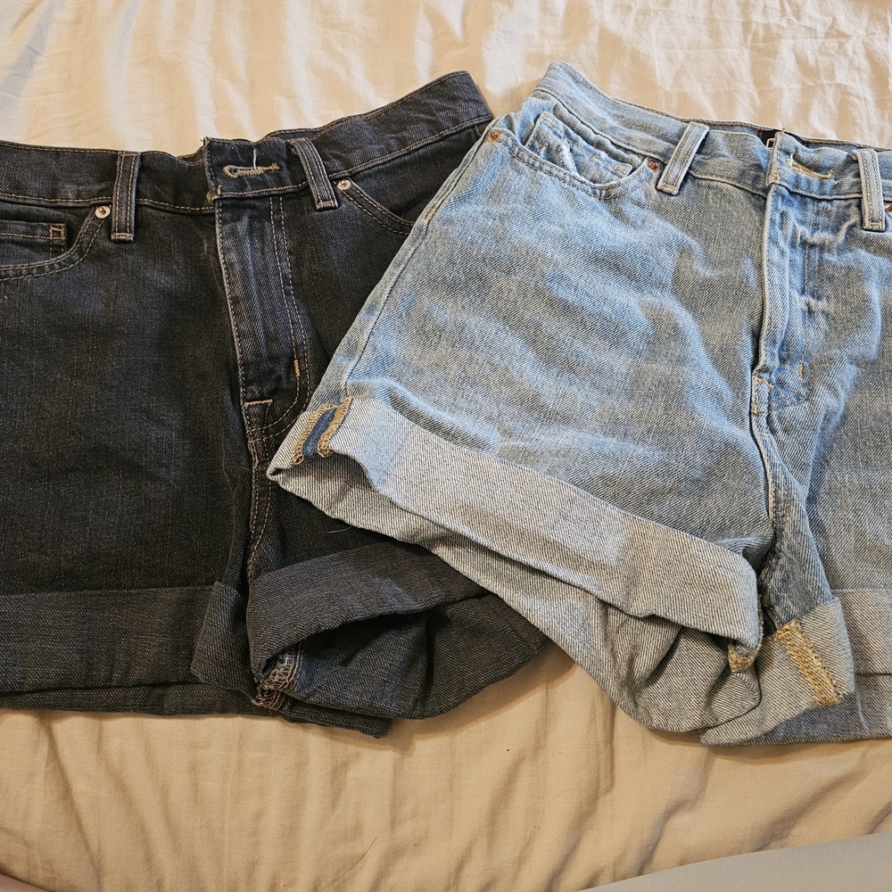 2 BDG Mom High Rise Shorts Women's 26  Denim Cuffed Urban Outfitters